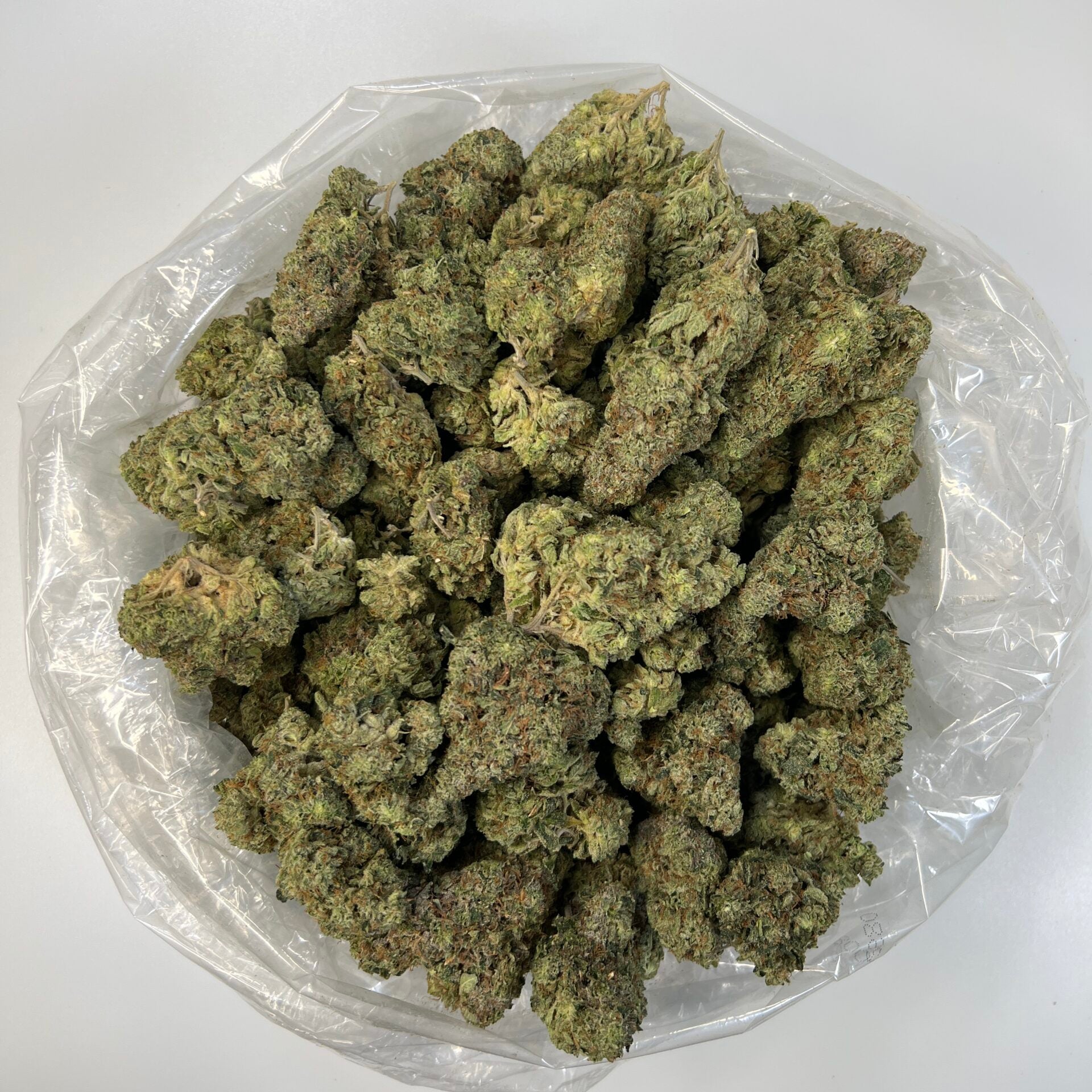 Puffy THC-A Flower OG Also, known as “Premium OG Kush,” this world-famous strain was first cultivated in the 90s. Rumors say its genetics originated from crossing an unknown strain from Northern California with Chemdawg, Lemon Thai, and a Hindu Kush plant from Amsterdam. This hybrid strain offers a complex aroma, with hints of spice, skunk, and fuel. OG often refers to “Original Gangster,” implying the strain’s authenticity and intensity. Users report mixed head and body effects, often enjoying this strain 