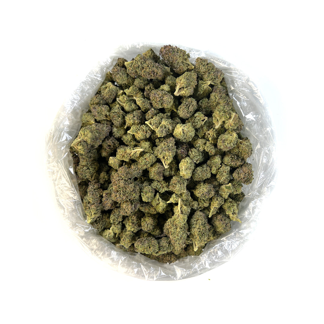 PUFFY Dream Queen is a hybrid THCa strain created by crossing Blue Dream and Space Queen. It has an aroma as a bold mix of pineapple, bubblegum, citrus, and menthol, with a scent so captivating it keeps them coming back for more. Growers note its frosty, light green buds, coated in a shimmering layer of trichomes. Many users reported that Dream Queen delivers a euphoric, dream-like high, making it a favorite for those seeking an uplifting and blissful experience.