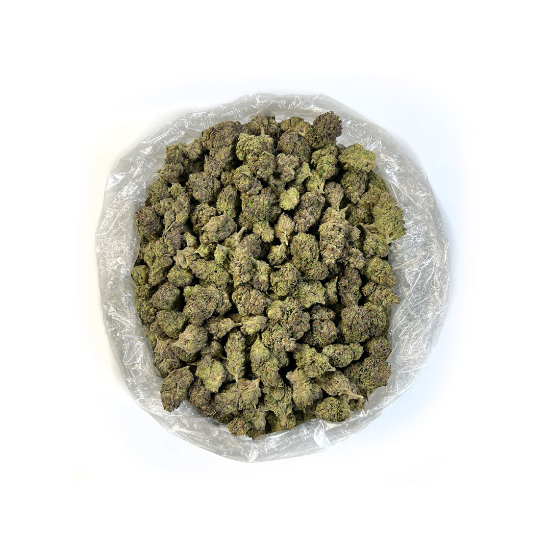 PUFFY Pink Runtz THCa is a perfectly balanced hybrid strain, a genetic masterpiece born from Zkittlez and Gelato. User claims that it has an uplifting euphoria paired with deeply calming vibes. They also reported its ability to melt away stress while inducing a calm, happy state of mind without leaving you overly sedated. Its visual appeal is just as enticing, featuring soft green buds adorned with golden-yellow hairs and a shimmering coat of glistening trichomes. Delivering potent effects suitable for any 