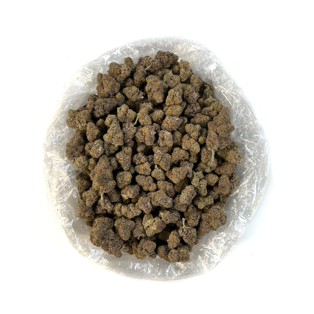 PUFFY Purple Milk THCa is a captivating sativa hybrid, renowned for its striking deep purple hues, accented by mint-green undertones, fiery orange hairs, and dense, frosty white trichomes. A premium cross between Purple Punch and Cereal Milk, this strain delivers a perfectly balanced high—soothing the body while keeping the mind clear and uplifted.Users describe its effects as calming yet energizing, making it an excellent choice for stress relief and mood enhancement without the heaviness of sedation.