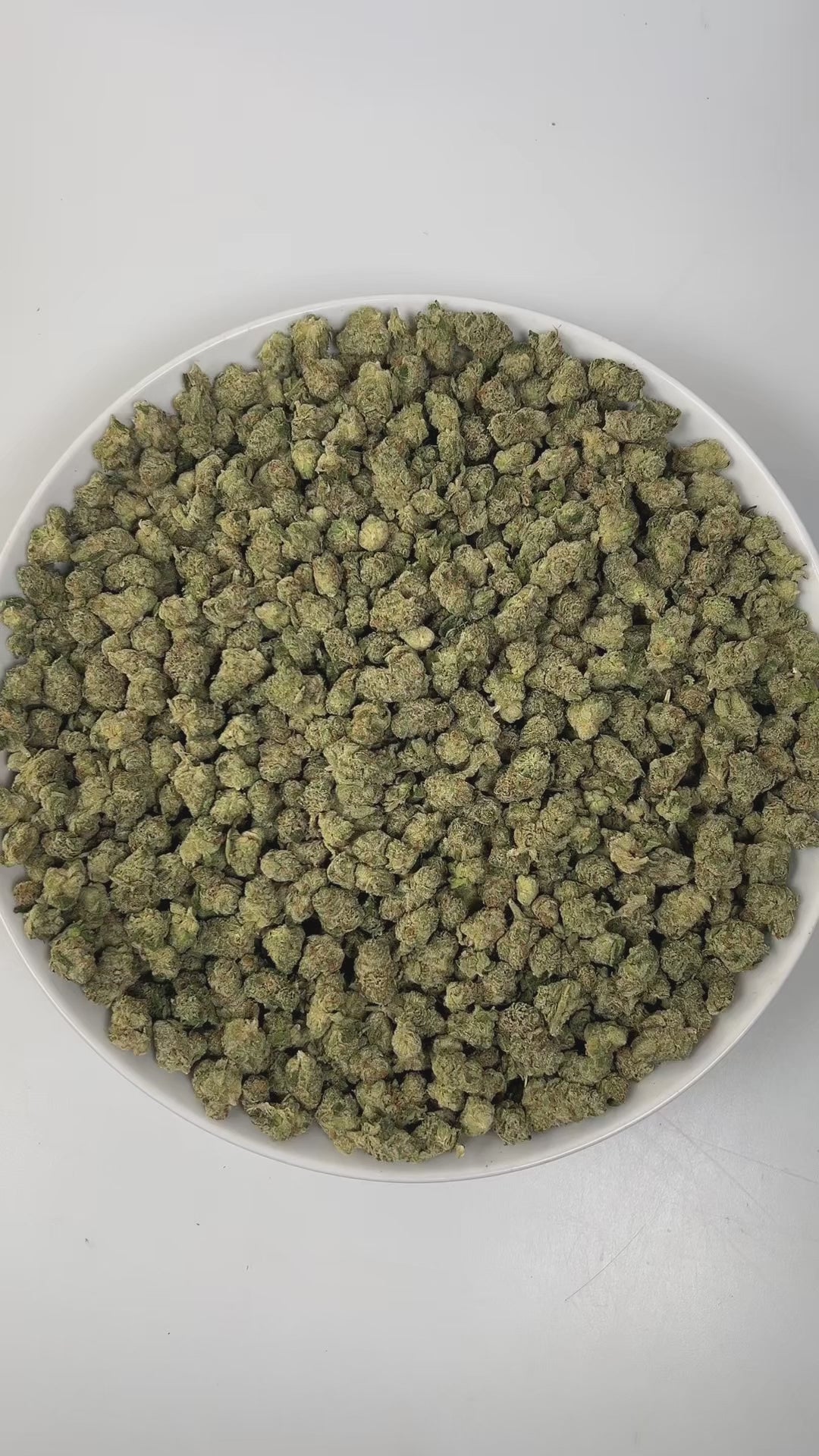 PUFFY Strawberry Cream (smalls) is a sativa-dominant hybrid THCa strain crafted from the powerful cross between Strawberry Cough and The White. Aroma is a luscious blend of ripe strawberry, rich creamy notes, and a zesty twist that awakens the senses. Visually, dense green buds with purple hues and fiery orange pistils are coated in sticky trichomes. Consumers often report an energetic, talkative, and uplifted mood, experiencing clear-headed cerebral stimulation with gentle physical relaxation.