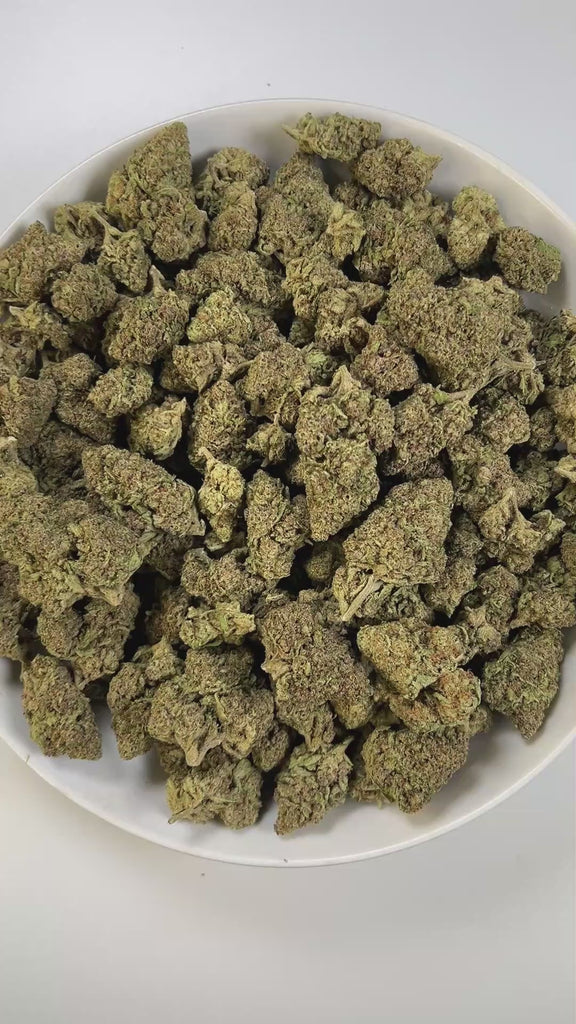 PUFFY Papaya is a premium hybrid THCa strain, created from a cross between Citral #13 and Ice #2. The aroma bursts with sweet tropical notes of papaya, pineapple, and apricot, creating a bright and juicy scent that evokes a sun-soaked paradise. Visually, this strain showcases dense, compact buds in shades of bright to deep lime green, heavily coated in white, milky trichomes that give it a frosty appearance. Consumers often describe the effects as euphoric and uplifting, with a gentle cerebral buzz that enh