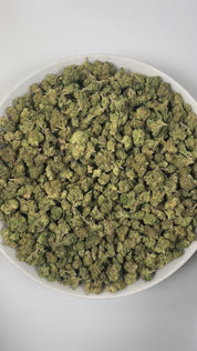 PUFFY Passion Fruit (smalls) is a sativa-dominant hybrid THCa strain, originating from the deliciously vibrant fusion of Sweet Pink Grapefruit and Orange Bud. The aroma opens with bright citrus notes, grounded by earthy undertones and finished with a sharp, pungent edge. Visually, the dense buds showcase rich green and purple hues, accented by vibrant orange pistils and a generous coating of sparkling trichomes. Consumers often experience a lively, invigorating effect that sparks imagination, heightens focu