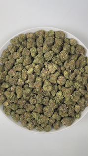 PUFFY Sherb BX1 is an indica-dominant hybrid THCa strain, created by expertly crossing Sherbet × backcross to Sherbet. The aroma is a refreshing blend of spearmint, complemented by crisp pine notes and subtle underlying chemical nuances, creating a distinctive and invigorating scent profile. Visually, dense pine green buds with purple hues and fiery orange pistils are coated in sticky trichomes. Consumers often report deep physical relaxation, a pronounced sense of euphoria, and a happy, content mental stat