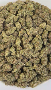 PUFFY Purple Punch is a popular indica-dominant hybrid THCa strain, born from the legendary pairing of Granddaddy Purple and Larry OG. The aroma is a vibrant mix of ripe, fruity sweetness balanced by warm, earthy undertones. Visually, the buds are thick and tightly packed, with a lush green backdrop streaked by vivid purples and violets, intertwined with fiery orange pistils and finished with a shimmering coat of crystalline trichomes. Consumers often experience an initial wave of cerebral euphoria that gen
