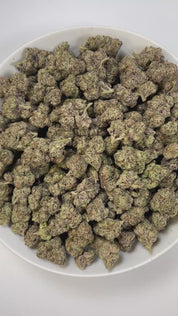 PUFFY Rainbow Candy is an indica-dominant hybrid THCa strain created by crossing ZKZ × Dosidos. Aroma is sweet and candy-like, layered with ripe berries and finished with a sharp chemical edge. Visually striking, these buds are bold in size with layered green tones, fiery pistils, and a crystal-dusted surface that catches the eye. Consumers often report a deeply soothing body calm that melts away tension while simultaneously lifting the spirit into a joyful, euphoric state.
