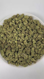 PUFFY Skywalker OG is an indica-dominant hybrid THCa strain, born from the expert cross of Skywalker and OG Kush. The aroma is a refreshing blend of crisp eucalyptus, sweet berry notes, and a subtle, warming spiciness that lingers on the senses. Visually, dense green buds with purple hues and fiery orange pistils are coated in sticky trichomes. Consumers often report a deeply relaxing body high accompanied by euphoric yet calm happiness, frequently leading to sleepiness and increased appetite, best enjoyed 