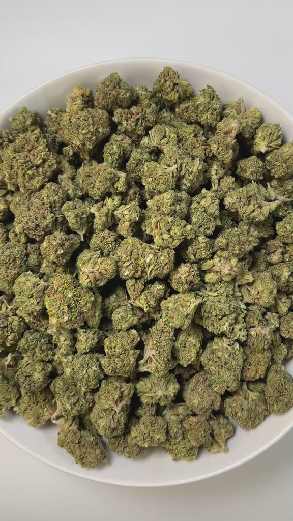 PUFFY Beach Cake is a balanced hybrid THCa strain, born from the flavorful cross of Triangle Kush × Florida Cake. The aroma unfolds with creamy, doughy richness, balanced by a grounding earthy finish.  Visually, the buds are dense and deep green, accented by bright orange pistils and a frosty trichome coating. Consumers often describe an energizing and euphoric experience that sparks sociability, heightens mood, and leaves a tingling, uplifting sensation.
