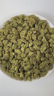 PUFFY Lilac Diesel is a balanced hybrid THCa strain, crafted from the legendary lineage of (Silver Lemon Haze × Forbidden Fruit) × (NYC Cherry Pie × Citral Glue). The aroma bursts with vibrant notes of zesty yuzu and fresh lime, layered over a sharp, chemical undertone that adds a bold, pungent edge. Visually, the dense buds display forest-green tones with deep purple hues, vibrant orange pistils, and a frosty trichome coating. Consumers often report feeling euphoric and uplifted, experiencing a wave of hap