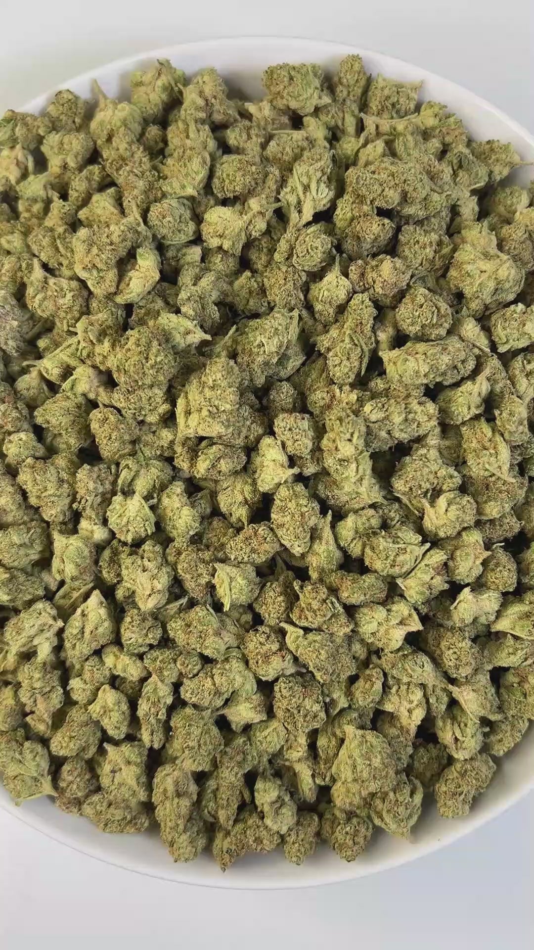 PUFFY Pink Runtz Smalls is a well-balanced hybrid THCa strain, born from the flavorful cross between ZKZ and Gelato. The aroma bursts with sweet, candy-like notes layered with bright citrus undertones, creating a playful and invigorating scent profile. Visually, the buds are dense and resin-coated, showcasing a striking mix of dark green and purple hues, often highlighted with subtle pinkish tones. Consumers frequently describe the experience as starting with a cerebral rush that brings a wave of euphoria a