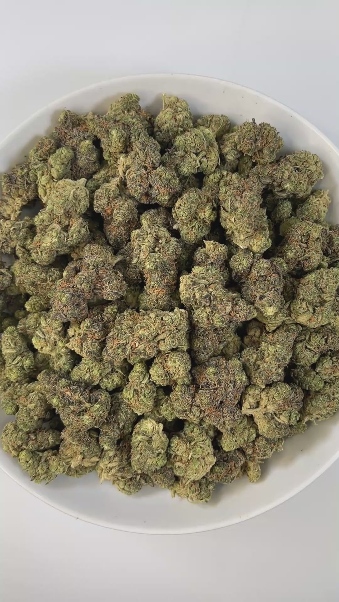 PUFFY Watermelon is an indica-dominant hybrid THCa strain, bred from the renowned cross of Watermelon x Kush genetics. The aroma bursts with sweet candy notes layered with juicy watermelon and a hint of ripe cherries, creating a playful and mouthwatering profile. Visually, the buds are thick and well-formed, showcasing dark green tones with streaks of purple, fiery orange pistils, and a sparkling coat of trichomes. Consumers often describe a calming, full-bodied high that lifts the mood while easing tension