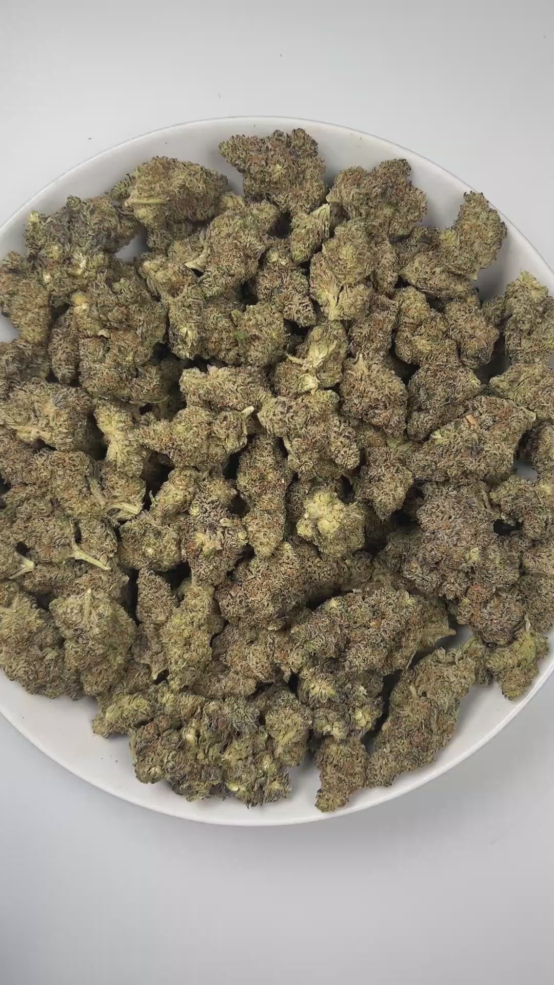 PUFFY Mendo Breath is an indica-dominant hybrid THCa strain, created from a cross between OG Kush Breath and Mendo Montage. The aroma bursts with a bold blend of herbal freshness, spicy pepper notes, and a deep diesel undertone that ignites the senses with every whiff. Visually, the buds are dense and minty-green with hints of purple, accented by vibrant orange pistils and a frosty coating of sparkling trichomes. Consumers often report an uplifting euphoria that sparks creativity and sociability, paired wit