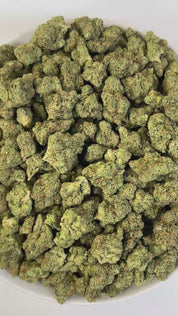 PUFFY Super Runtz is a hybrid THCa strain, expertly crafted from a potent cross between Super Lemon Cherry Gelato and Runtz. The aroma is a rich blend of sweet and earthy notes, layered with pungent gassy undertones and a burst of ripe, fruity freshness. Visually, the buds feature chunky or elongated forms in deep green and purple, lit with orange pistils and coated in sugar-like frosty trichomes. Consumers often report an uplifting wave of euphoria that brightens the mood, gradually melting into deep relax