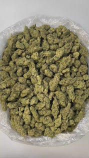 PUFFY Dutch Haze is a potent sativa THCa strain, expertly crafted from the legendary cross of Haze and Dutch Skunk. Aroma is intensely gassy with bold tar-like undertones, wrapped in a sharp, diesel-heavy scent that dominates the senses and lingers long after the first whiff. Visually, the buds are elongated and pointed, lime green with golden tones, coated in frosty trichomes and vibrant orange pistils. Consumers often describe this strain as energetic, uplifting, and euphoric, perfect for daytime use, as 