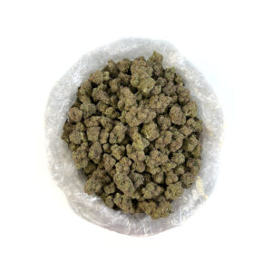PUFFY Super Kush is an indica-dominant THCa strain born from the legendary pairing of Northern Lights #5 and Hindu Kush. The aroma is a rich blend of earthy undertones, zesty citrus notes, and sweet, berry-like hints that create a uniquely inviting scent. The presence of terpinolene adds a refreshing floral layer that elevates its overall profile. Visually, the buds are striking aqua-green in color, highlighted by fiery orange pistils that catch the eye. Consumers often report a calming, clear-headed high that promotes relaxation without heavy sedation, making it ideal for unwinding while staying mentally present.